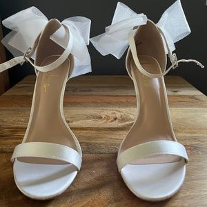 Lulu white bow high heels